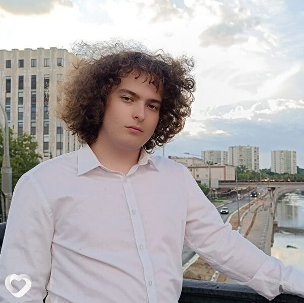 Даня, 21, Санкт-Петербурге — анкета №1992547