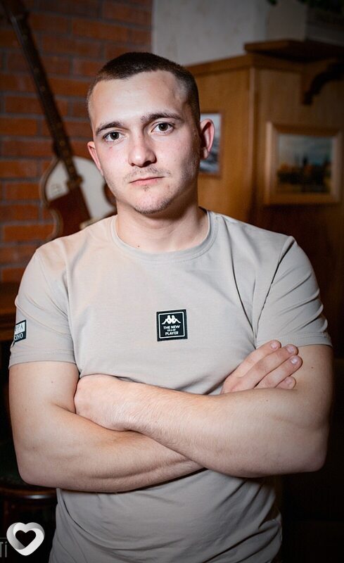 Михаил, 22, Краснодаре — анкета №1992653