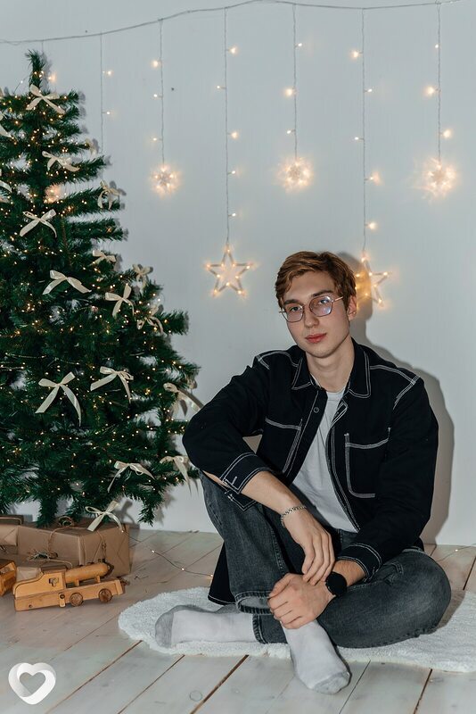 Макар, 21, Барнауле — анкета №1992663