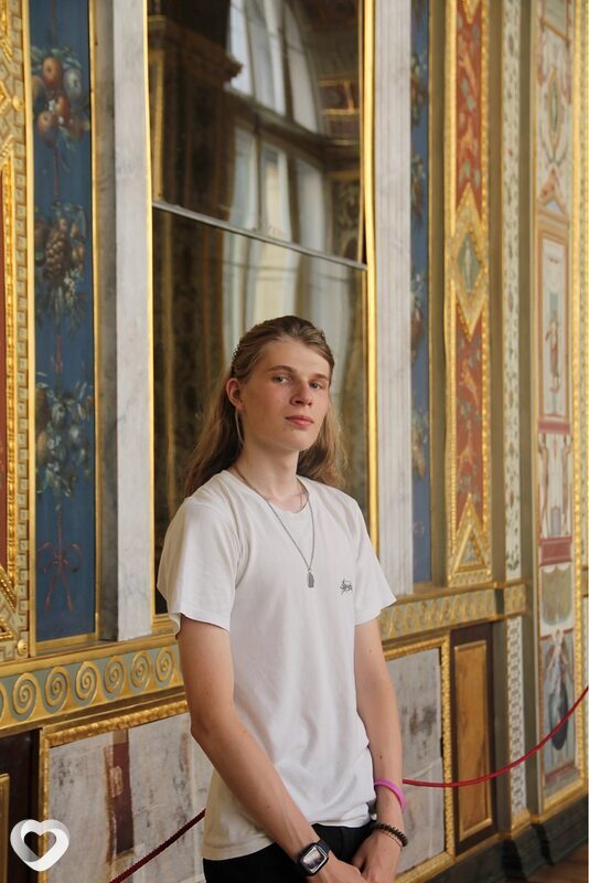Олег, 20, Москве — анкета №1992792