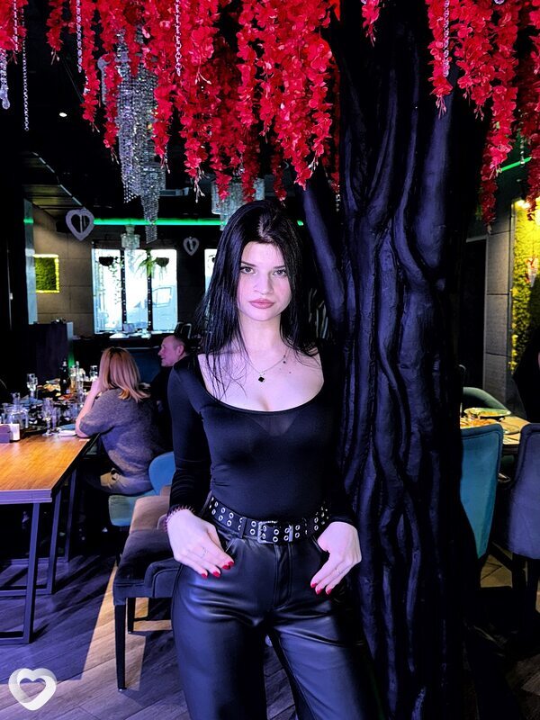 Карина, 20, Киеве — анкета №1993299