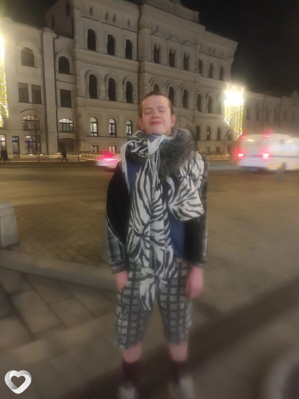 Виктор, Москва