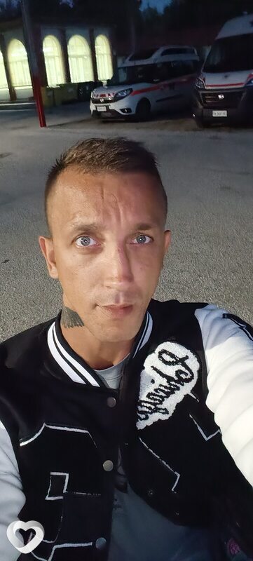 Viktor, 33, Масса — анкета №1993925