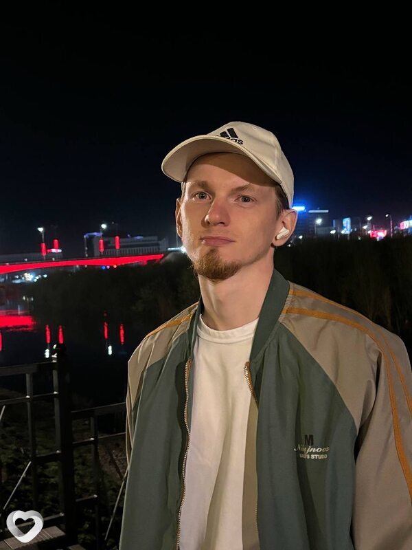 Илья, 27, Кемерове — анкета №1994433