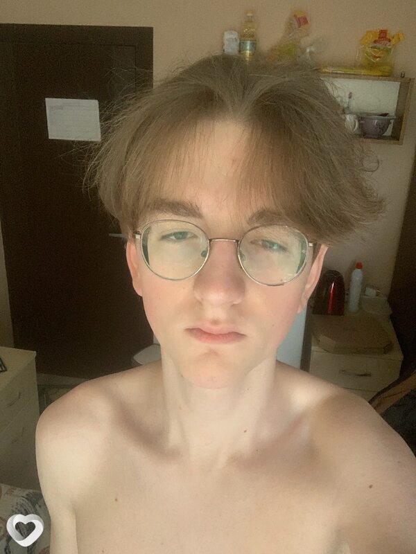 Илья, 20, Минске — анкета №1995043
