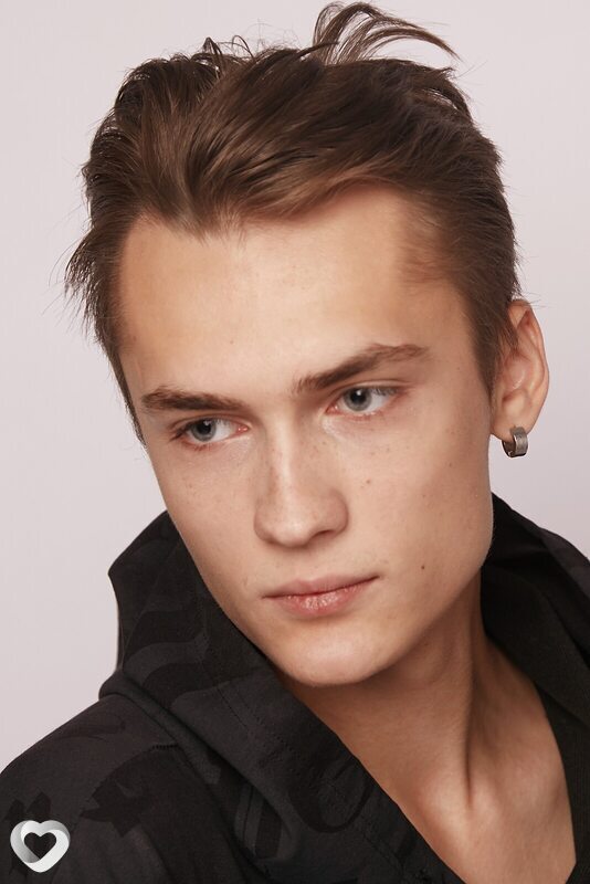 Александр, 23, Москве — анкета №1995918