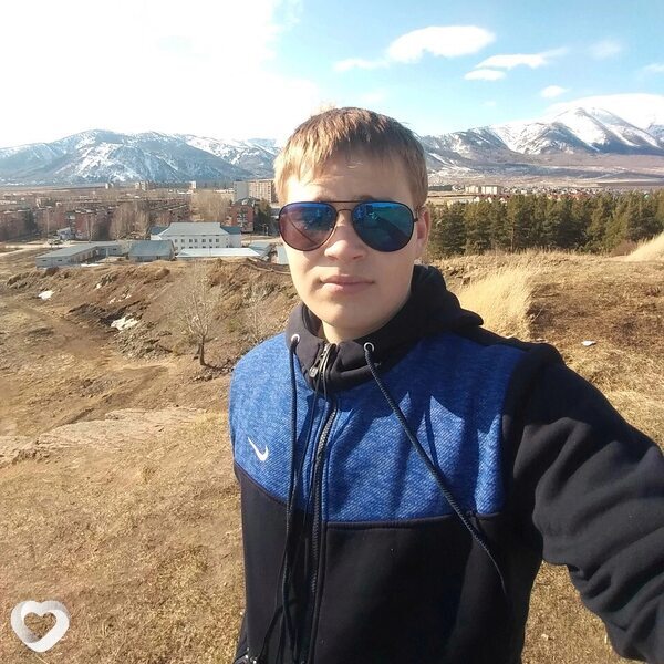 Олег, 23, Риддер — анкета №1995966