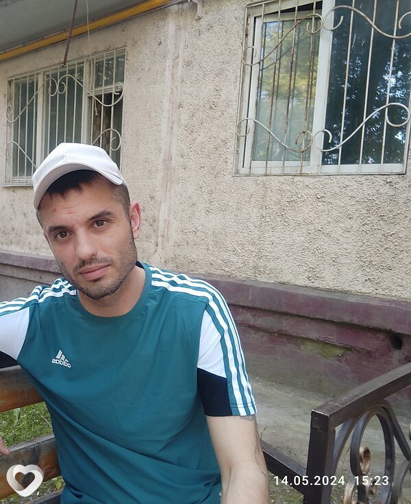 Артем, 35, Алматы — анкета №1997087