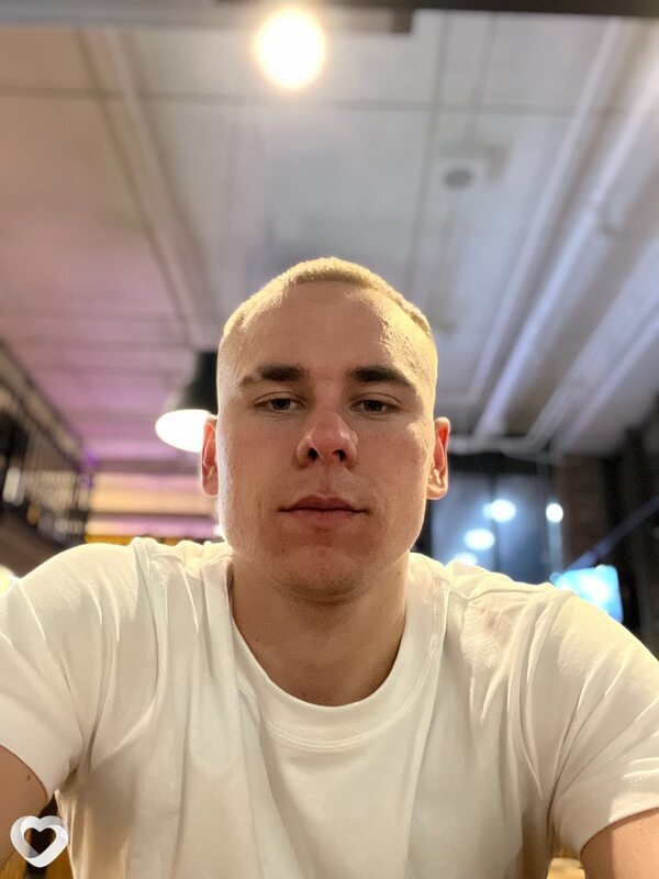 Дмитрий, 23, Омске — анкета №1998289