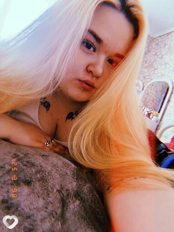 Анна, 25, Омске — анкета №1998550