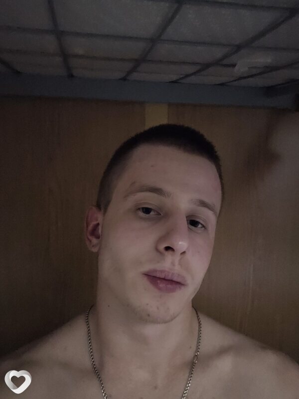 Ян, 22, Москве — анкета №1998922