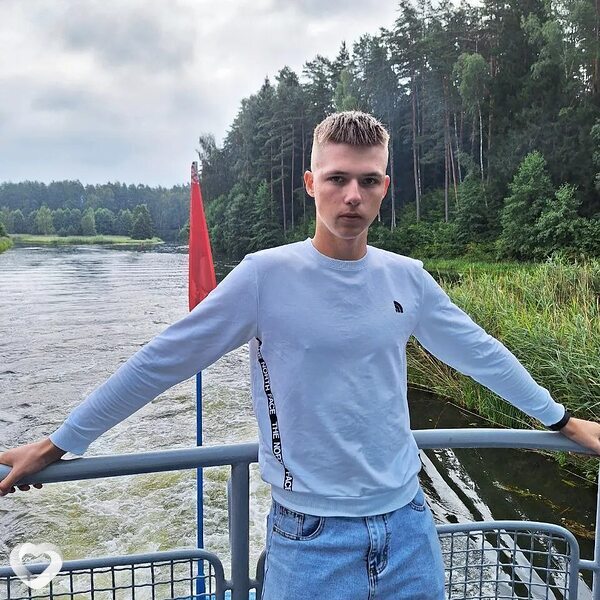 Влад, 22, Минске — анкета №1999167
