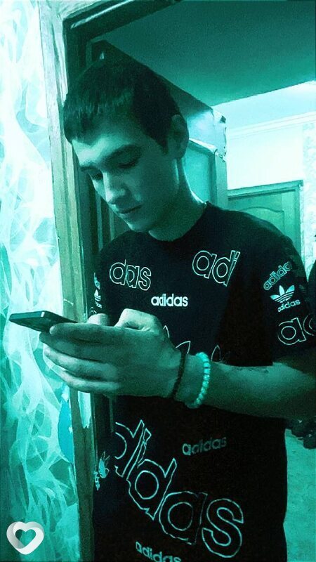 Женя, 21, Азове — анкета №1999617