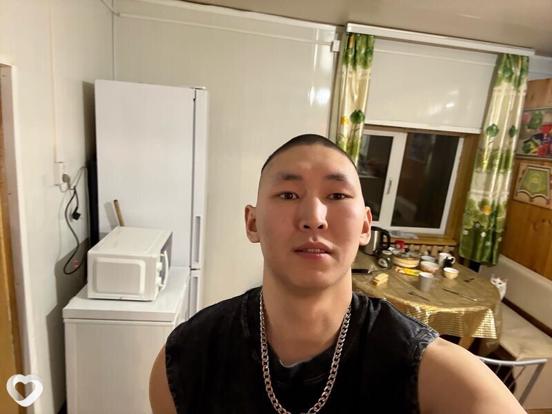 Алекс, 24, Якутске — анкета №1999539