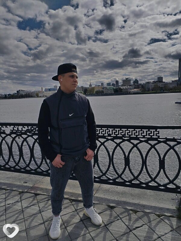Александр, 26, Тюмени — анкета №1999782