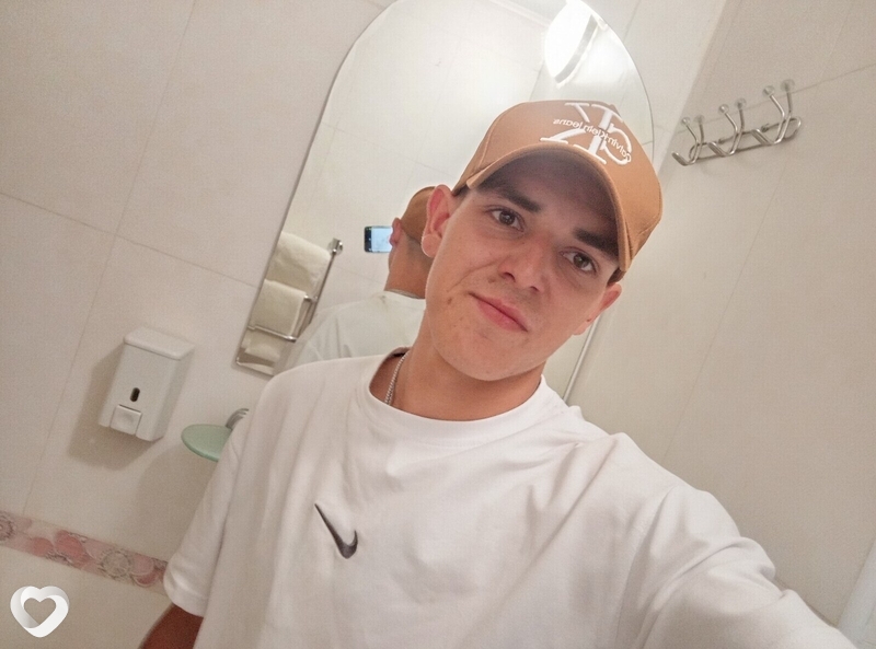 Андрей, 22, Волгограде — анкета №2000878