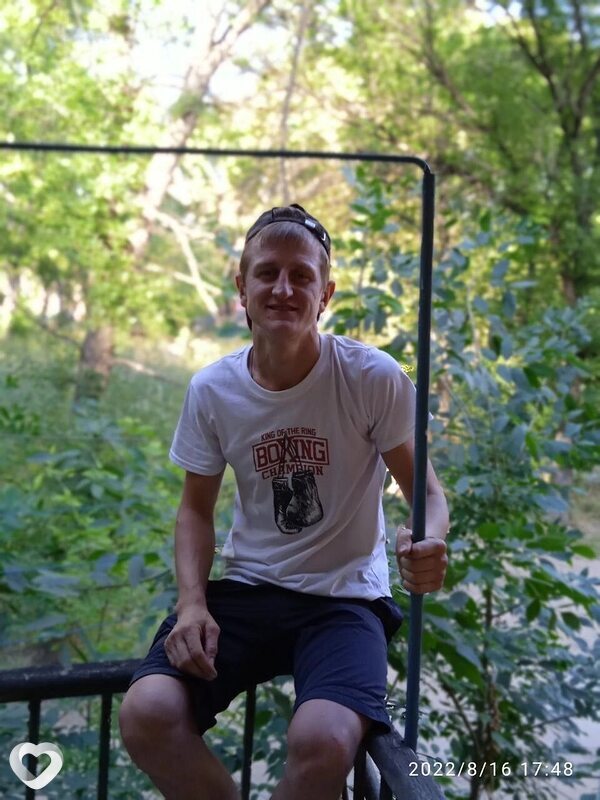 Игорек, 30, Москве — анкета №2000297