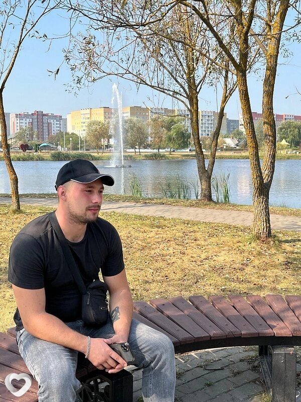 Александр, 24, Гомеле — анкета №2000735