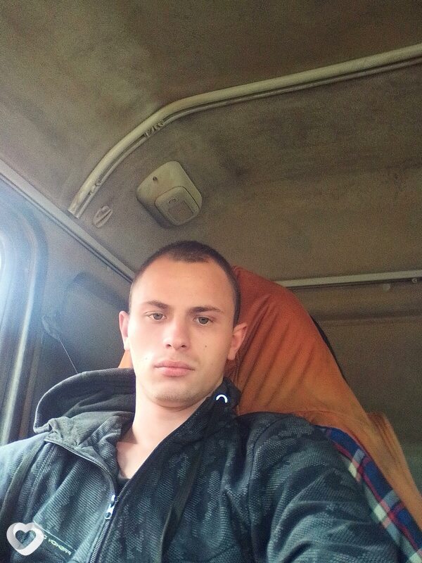 Анатолий, 23, Волновахе — анкета №2000814