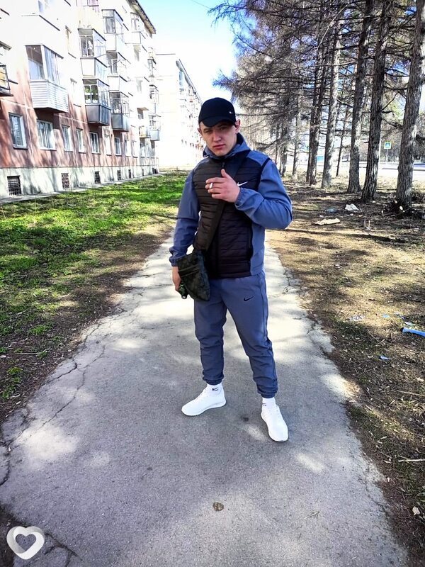 Максим, 25, Мысках — анкета №2000773