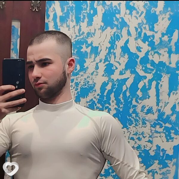 Отабек, 21, Гатчине — анкета №2001397