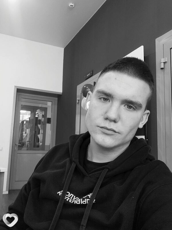 Валентин, 19, Новокузнецке — анкета №2001879