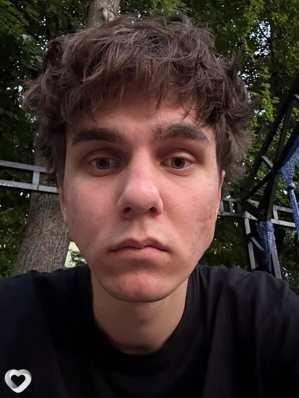 Леша, 21, Минске — анкета №2001059