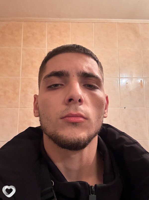 Дима, 22, Москве — анкета №2001673