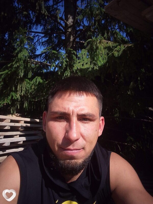 Александр, 21, Калуге — анкета №2002449