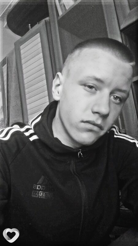 Сергей, 19, Новоалтайске — анкета №2004630