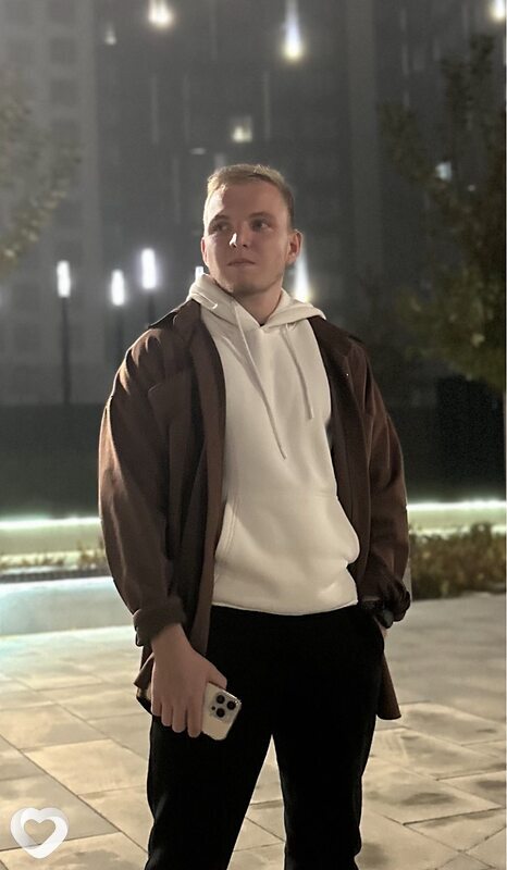 Денис, 24, Астрахани — анкета №2004361