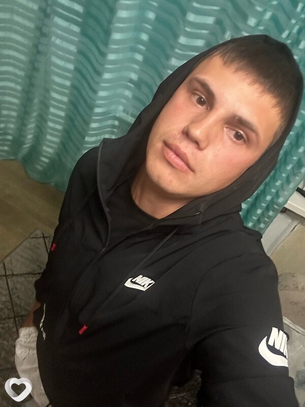 Михайл, 27, Новосибирске — анкета №2005165