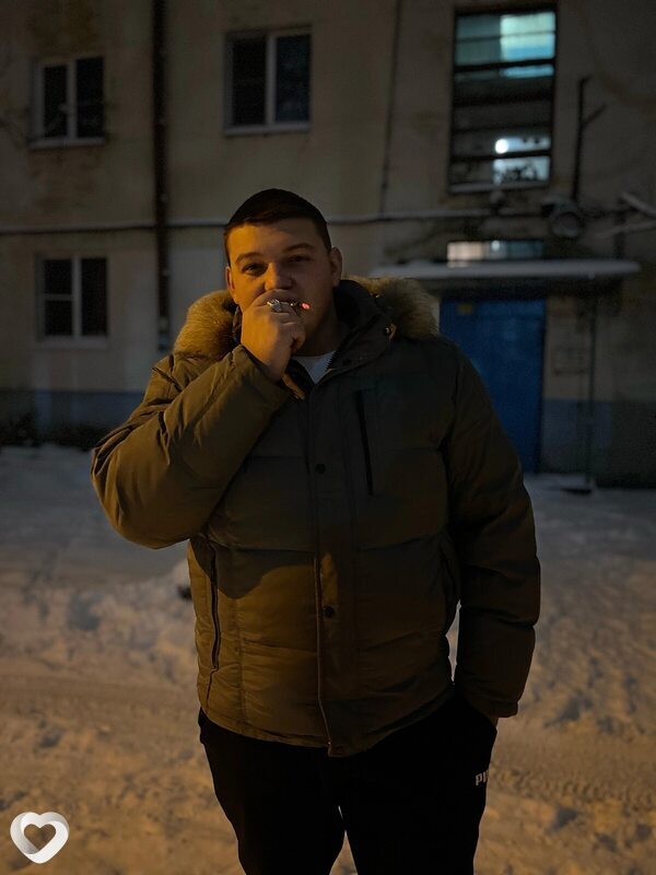 Максим, 24, Воронеже — анкета №2007124