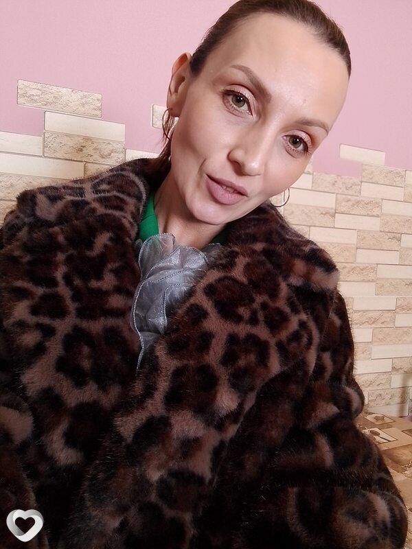 Виктория, 42, Белове — анкета №2007518