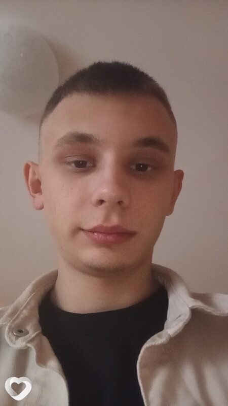 Лев, 19, Москве — анкета №2008238