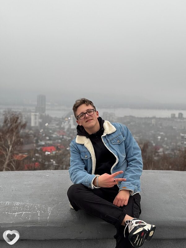 Александр, 20, Энгельсе — анкета №2008321