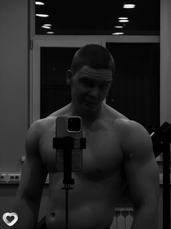Денис, 23, Брянске — анкета №2009137