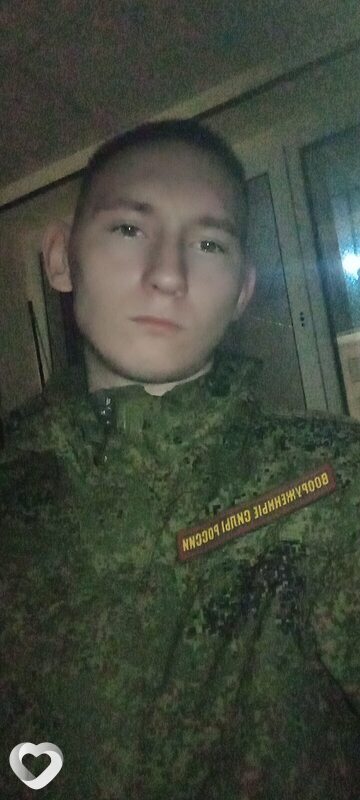 Иван, 24, Саратове — анкета №2009441