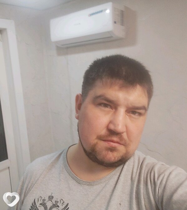 Максим, 39, Бийске — анкета №2010207