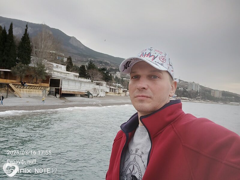 Александр, 39, Ялте — анкета №2010894