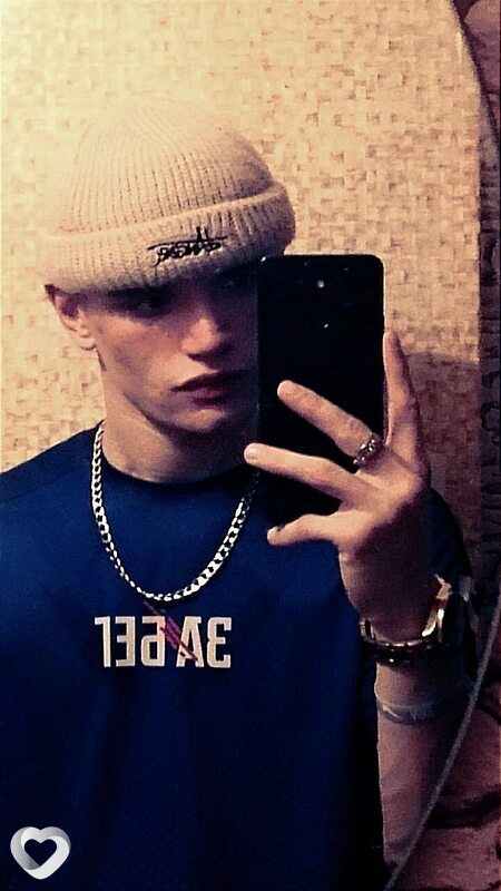 Серёжа, 23, Бийске — анкета №2011577