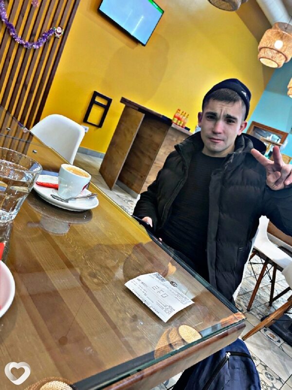 Кирилл, 23, Иркутске — анкета №2012135
