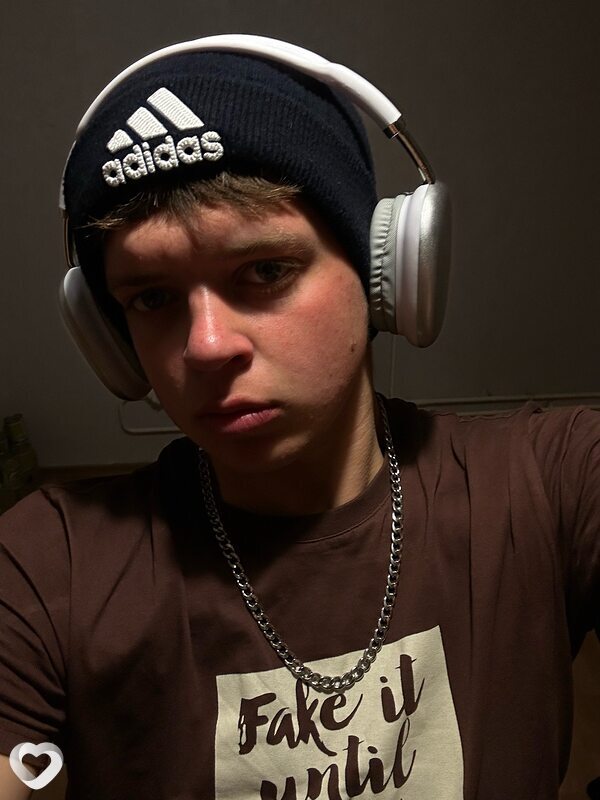 Дима, 22, Пружанах — анкета №2012635