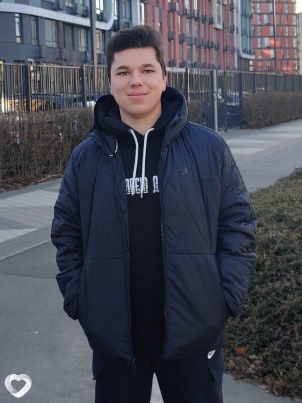 Влад, 24, Киеве — анкета №2012536
