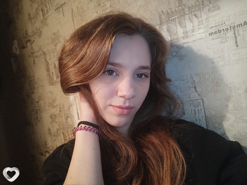 Анна, 19, Саратове — анкета №2012943