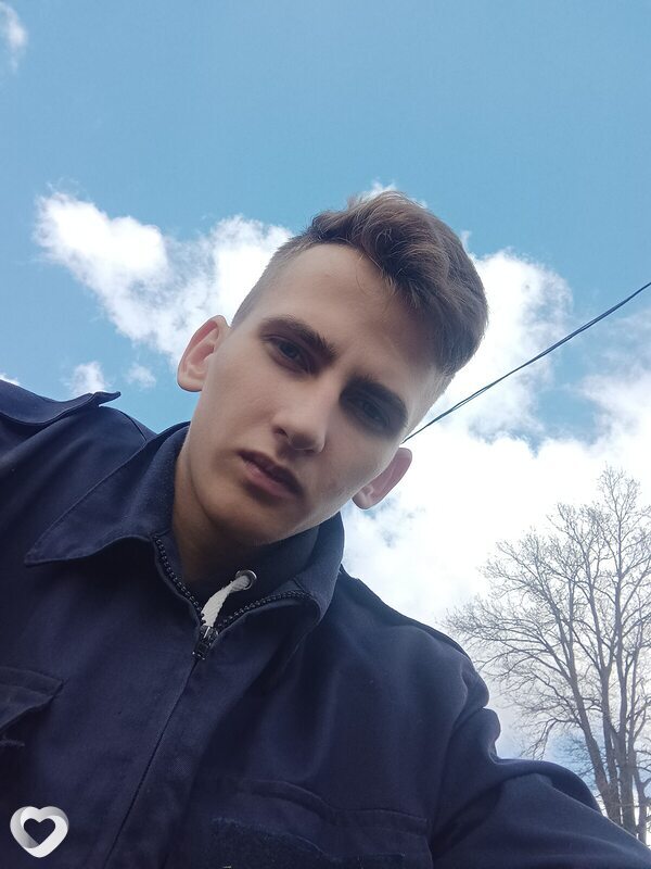 Дмитрий, 22, Гомеле — анкета №2013095