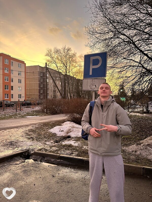 Александр, 21, Москве — анкета №2013822