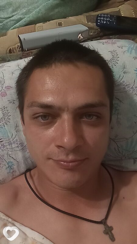 Андрей, 30, Краснодоне — анкета №2013799