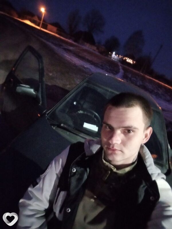 Дима, 21, Белгороде — анкета №2014474