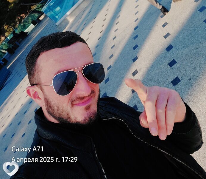 Рафик, 32, Ялте — анкета №2015168